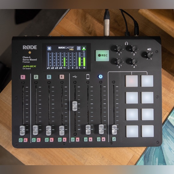 Rode Other - Rodecaster Pro 1
